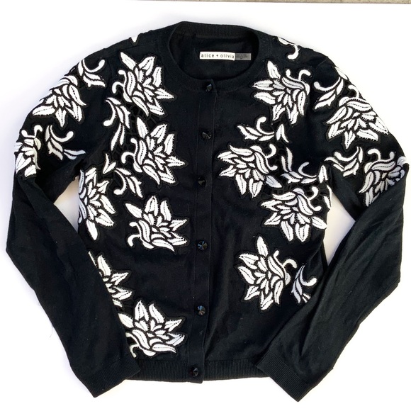 Alice + Olivia Winnie Lace Appliqué Cardigan Size Small Black and White - Picture 9 of 13
